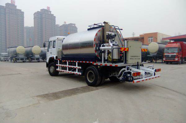 What are the ways to improve the speed inspection of asphalt spreader trucks_2